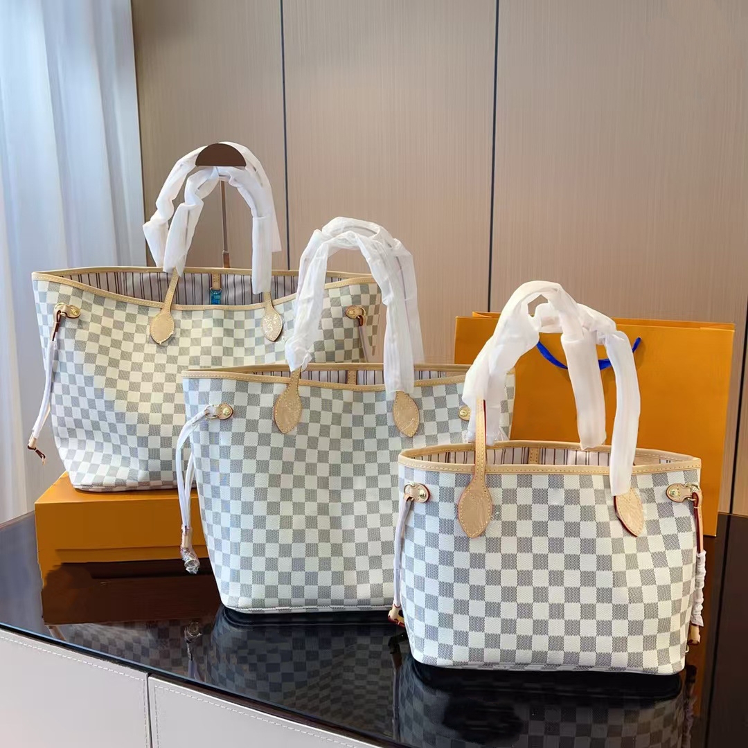Designer Classic White Checkered Tote Bag Set with Matching Pouch Large Capacity Commuter Handbag Casual Shopping Bag for Women