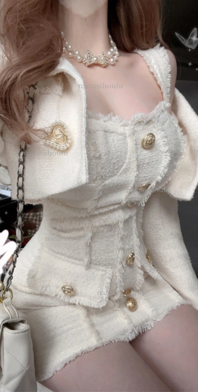 2026 Designer Set Luxury Fashion French Fragrant Weaving New Style Elegant Short Coat With Waist Bag And Hip Skirt Two Piece Set Trendy Casual Women&#