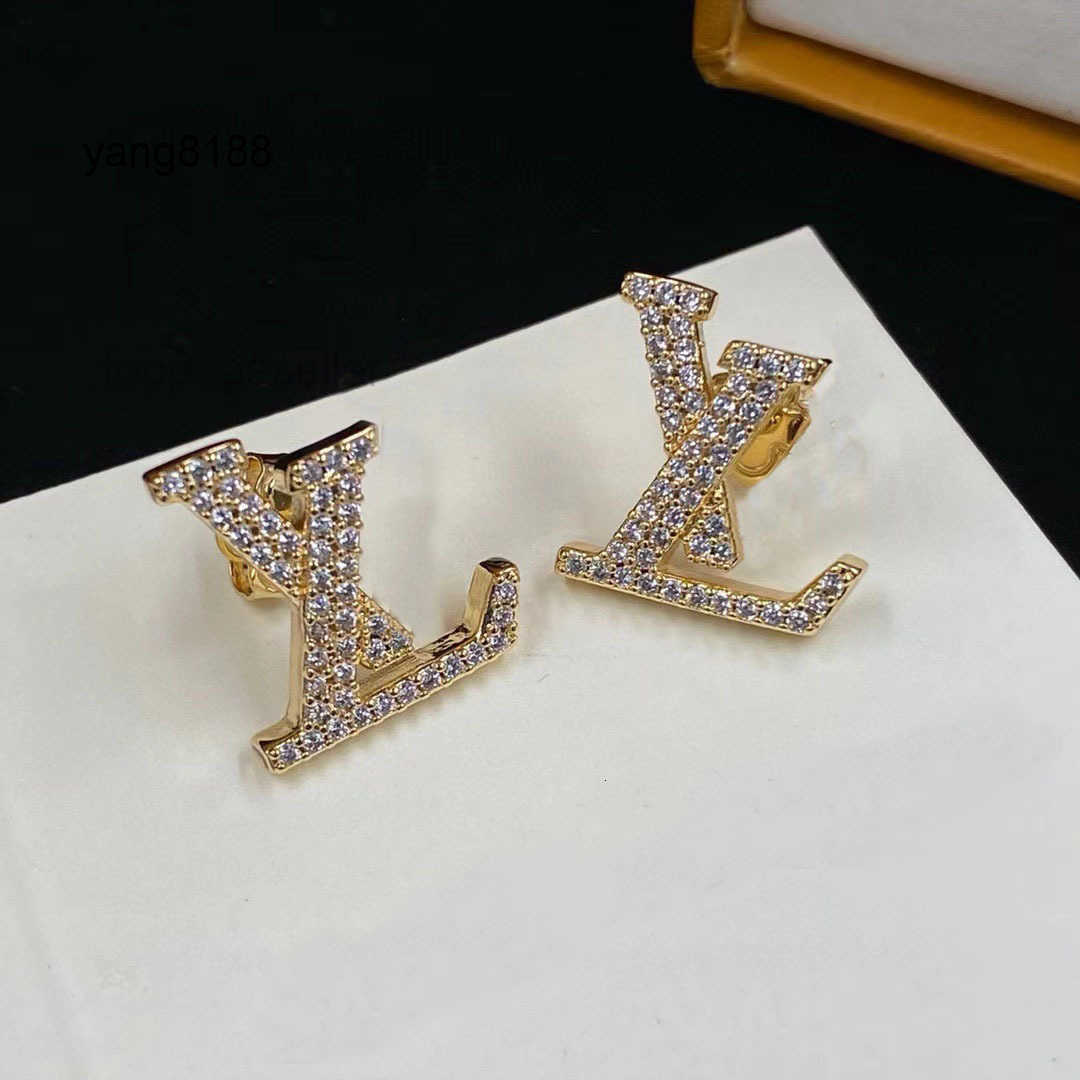 Lvs Louise Lousi lvness louisities Fashion diamond Letter Stud earrings Gold Silver luxury designer earrings for womens wedding parties birthday gift jewelry KLCP