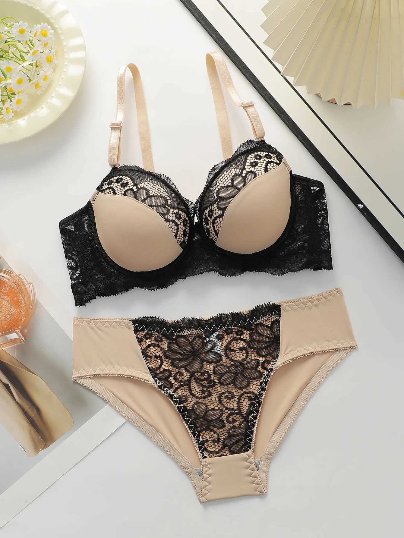 Skin Color Lace Underwire Bra and Panty Set Push Up Plunge Bras Bralette Women Lingerie Sets Comfortable Lady Intimates Z260402