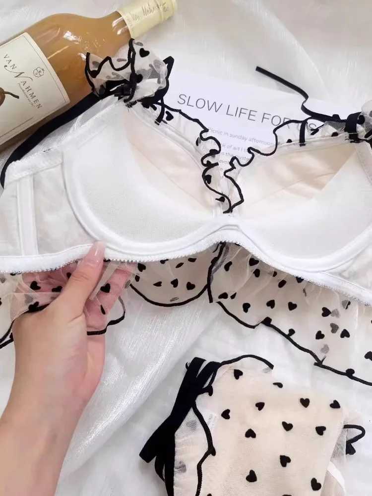 MOYISU Japanese Mesh No-wire lace Underwear set Womens small breasts gather pure desire sweet bra cute bra Panty SET TUSHY Z260402