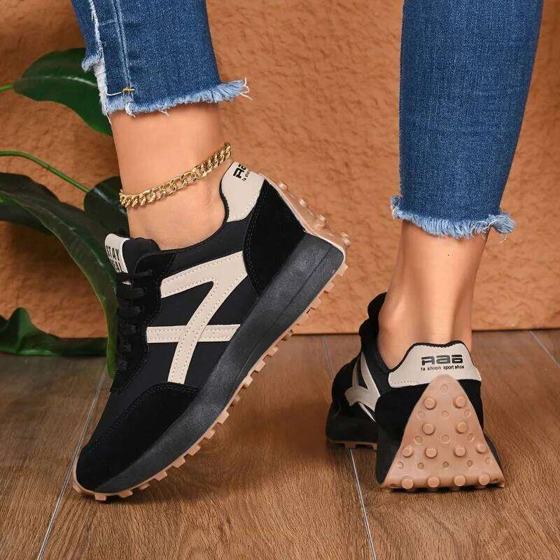 2026 New Designer Women's Sneakers Spring Casual Lace-up Footwear: Luxury, Thick-Soled, Non-Slip, Plus-Size Vulcanized Shoes 26Y0402
