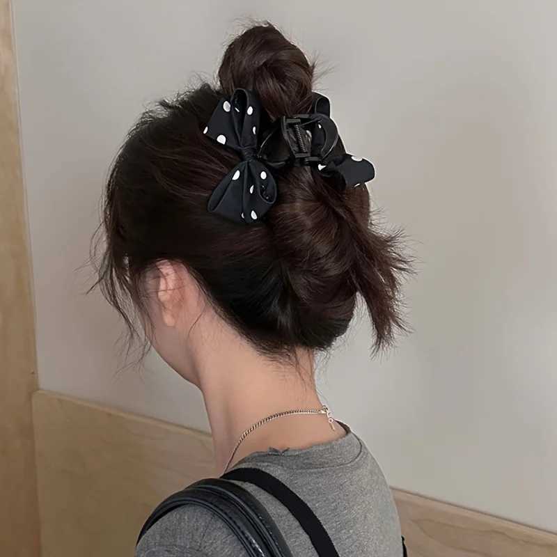 Vintage-Inspired Fabric Black White Polka Dot Bow Hair Claw - Elegant Shark Clip for Date Night Daily Wear H260402