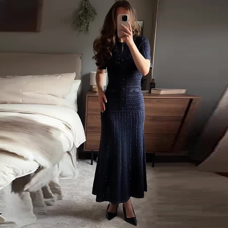 2026 New Fashion Designer Luxury Brand European And American Sexy Women's Fashion Elegant Slim Fit Hollow Short Sleeved Tight Fitting Women'