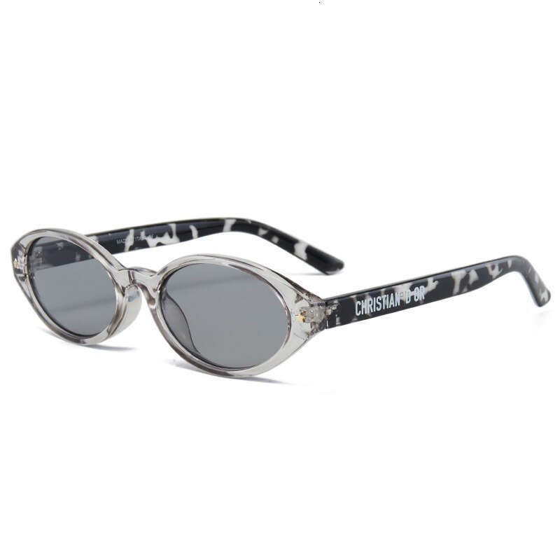 Designer Fashion Retro Oval Frame Men and Women Sunglasses Street Style Party Trendy Glasses