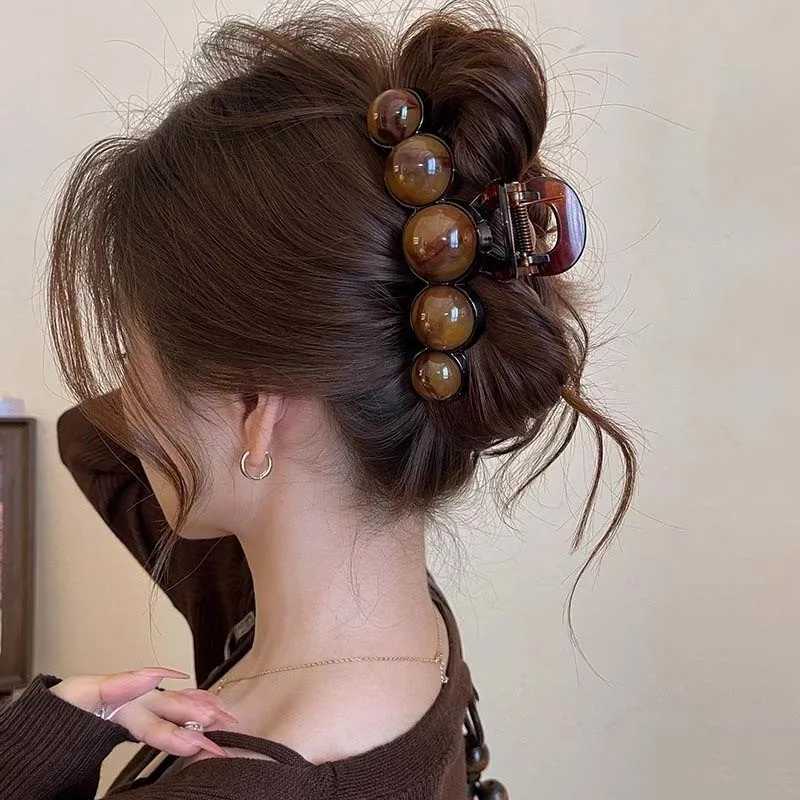 Fashion Acrylic Beads Large Hair Claws for Women 2025 New Handmade Bead Ponytail Shark Clamp Clips Headwear Hair Accessories H260402