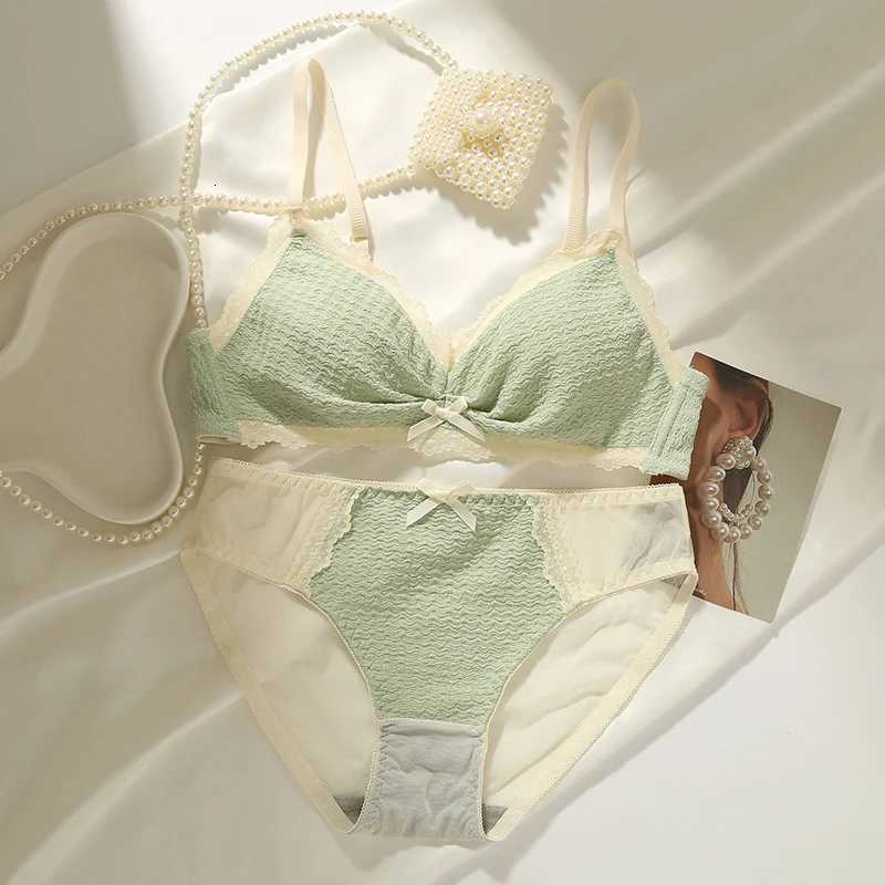 A Thin Sweet and Cute Lace Bra Cover for Girls with A Close-knit Bra Without A Steel Ring Push Up Bra Z260402