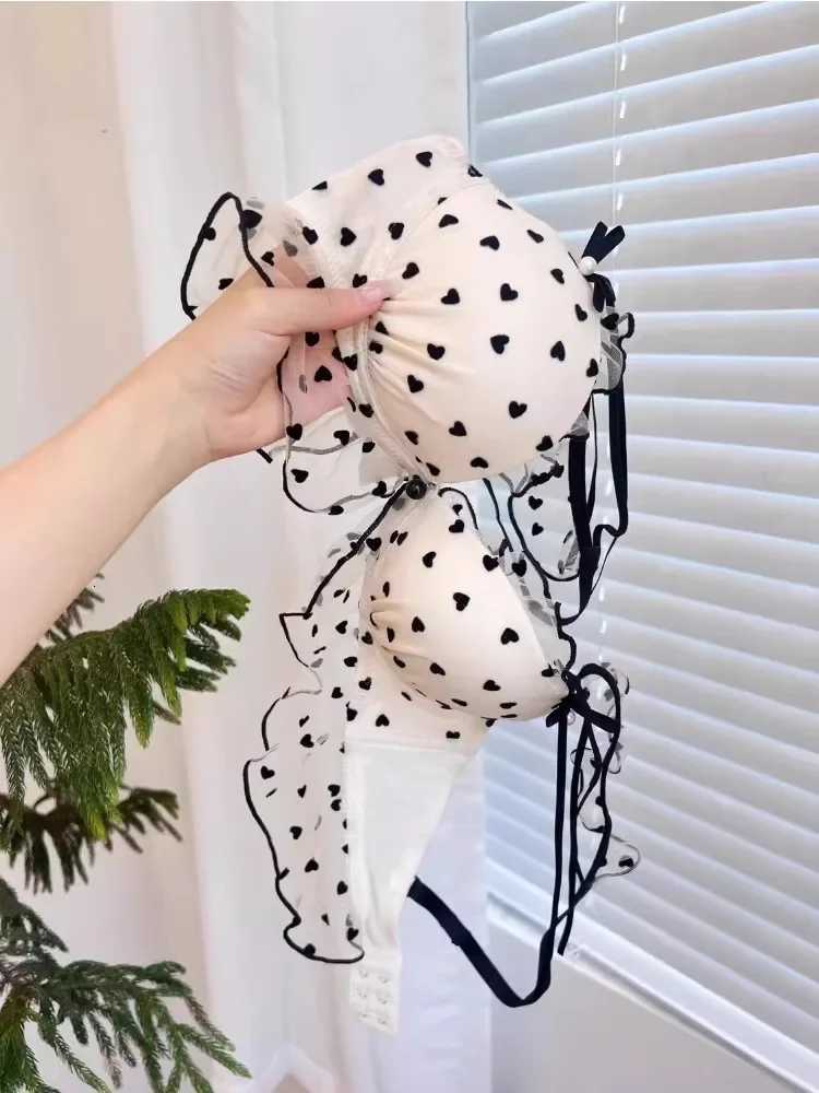 MOYISU Japanese Mesh No-wire lace Underwear set Womens small breasts gather pure desire sweet bra cute bra Panty SET TUSHY Z260402