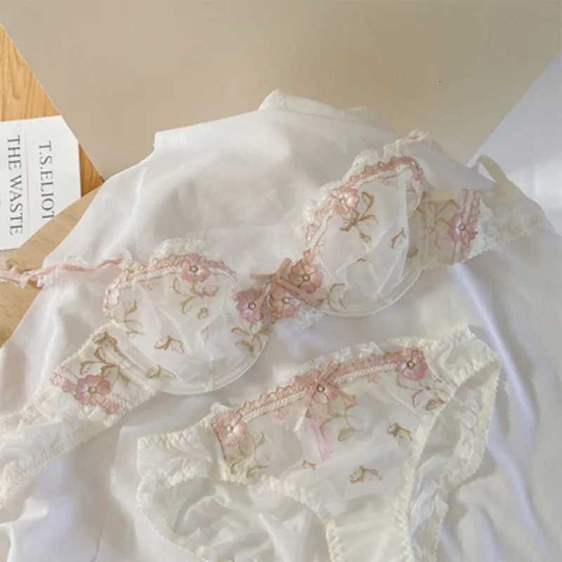 MOYISU Luxury French Pure Desire White Lace Thin Gauze Underwear Set Embroidery Girl Push-up Bra Big Size Big Breasts Small Z260402