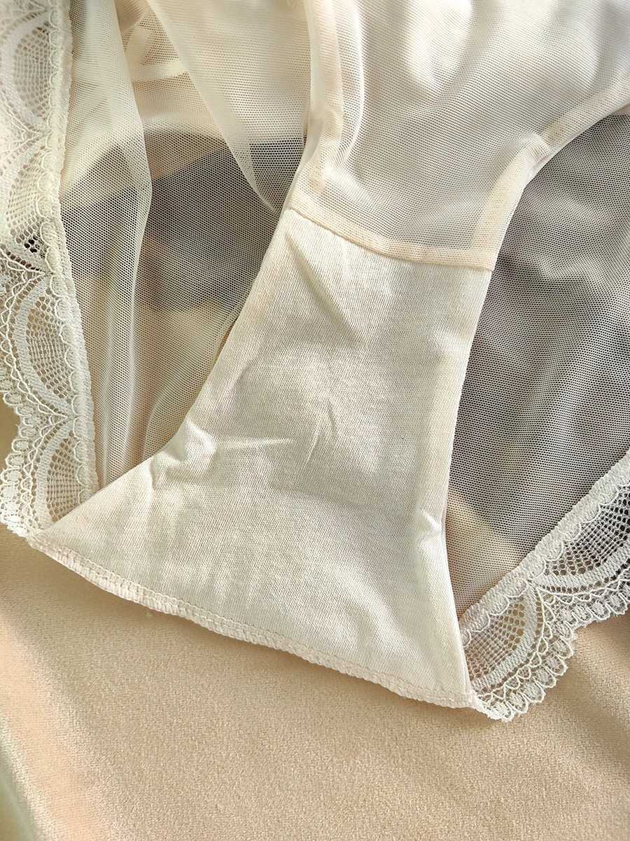 French Thin Cup Lingerie Set Lace Bras High Quality Women Underwear Wireless Push Up Brassiere Breathable Bras Panties Set Z260402