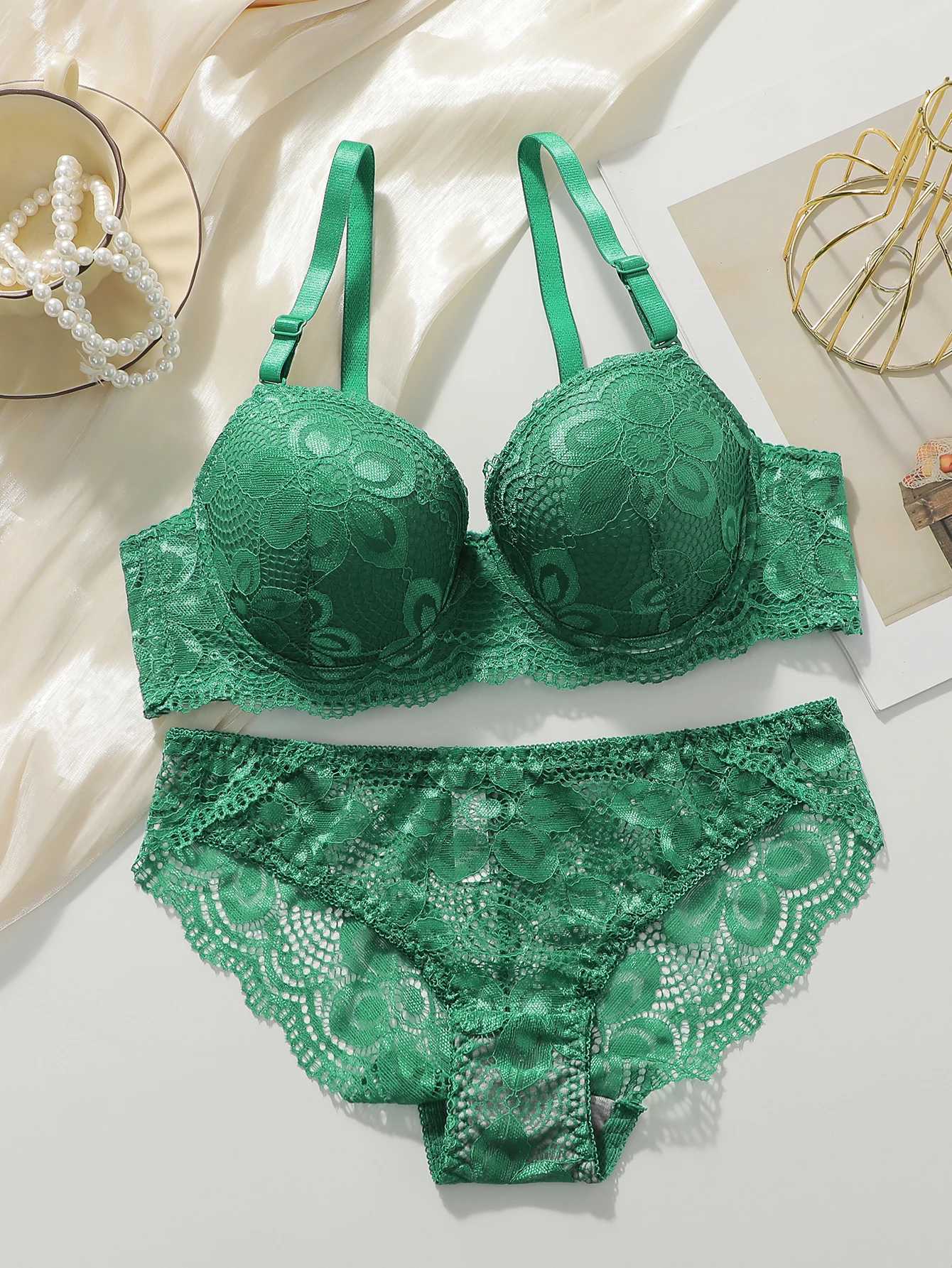 2-piece set of green fashionable gathering pull up womens underwear bra with steel support bra underwear A2123 Z260402
