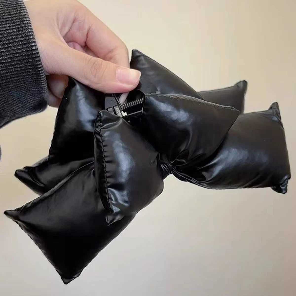 1pc/2pcs Black Leather Cotton Stuffing Bow Claw ClipLarge Jaw Clips for Thick HairNo-slip Fashion Winter Hair Accessory H260402