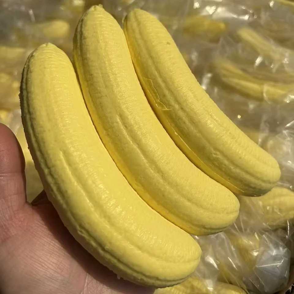 Soft Wet Feel Banana Slow Rebound Squishy Relaxing Kneading Toy for Stress Relief H260402