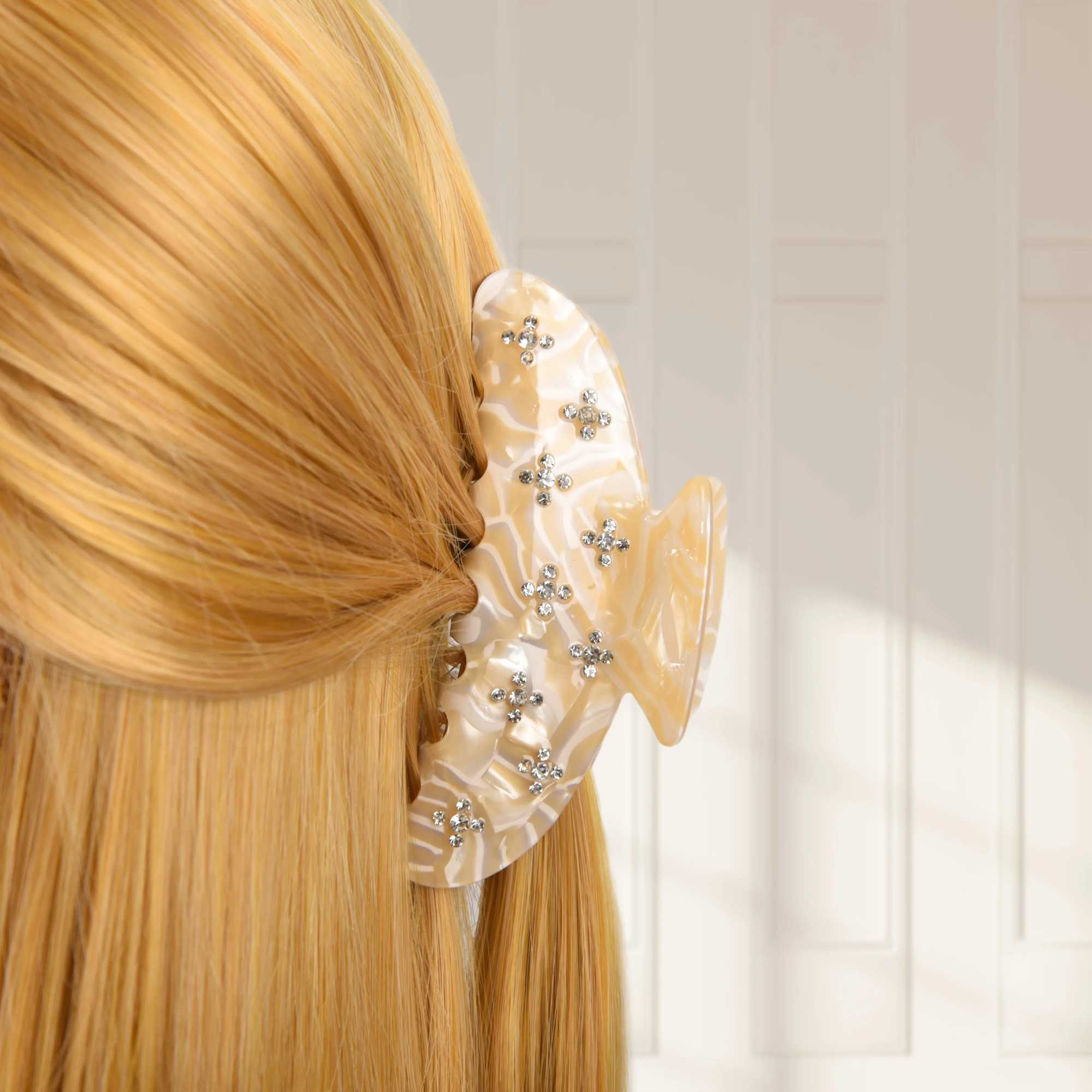 DuoShang French Sweet Rhinestone Hair Claw Acrylic Claw Clips Valentines Day Gift Crab Hair Clips for Women Hair Accessories H260402