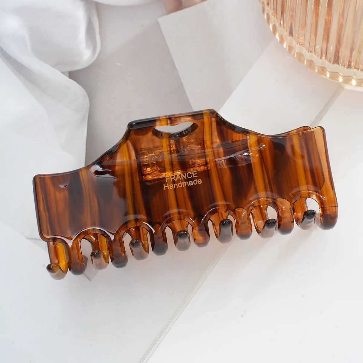 1pc New striped contrasting grip clip large shark clip hair clip womens back of the head hair grip clip headband H260402