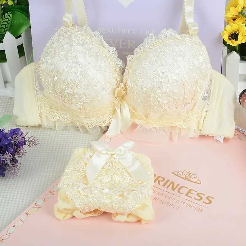 Women Wireless Bra Set Low Waist Panties Nonwire Bralette Lingerie Set Soft Brassiere Female Fashion Underwear Big Size Set Z260402