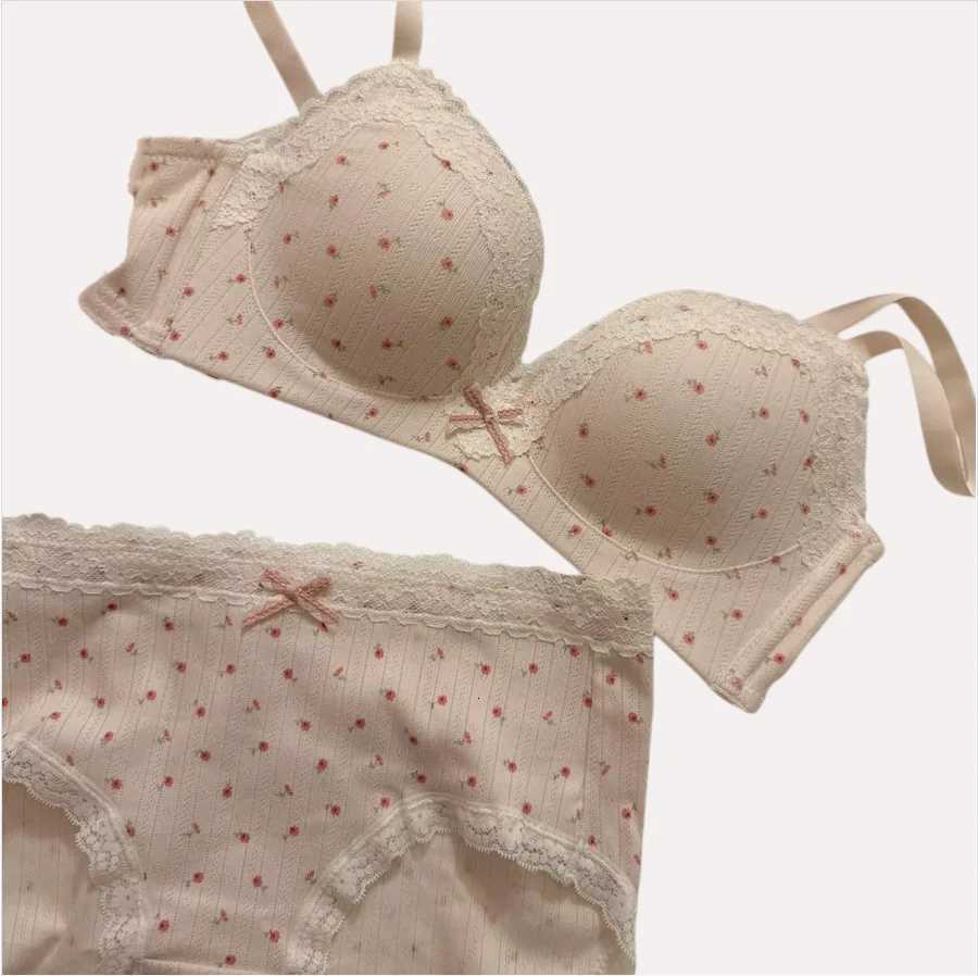 Teenage Lace Floral Bra Set Comfortable Non-steel Ring Beauty Back Small Breasts Gathered up Support Anti-Sagging Bra Set Z260402