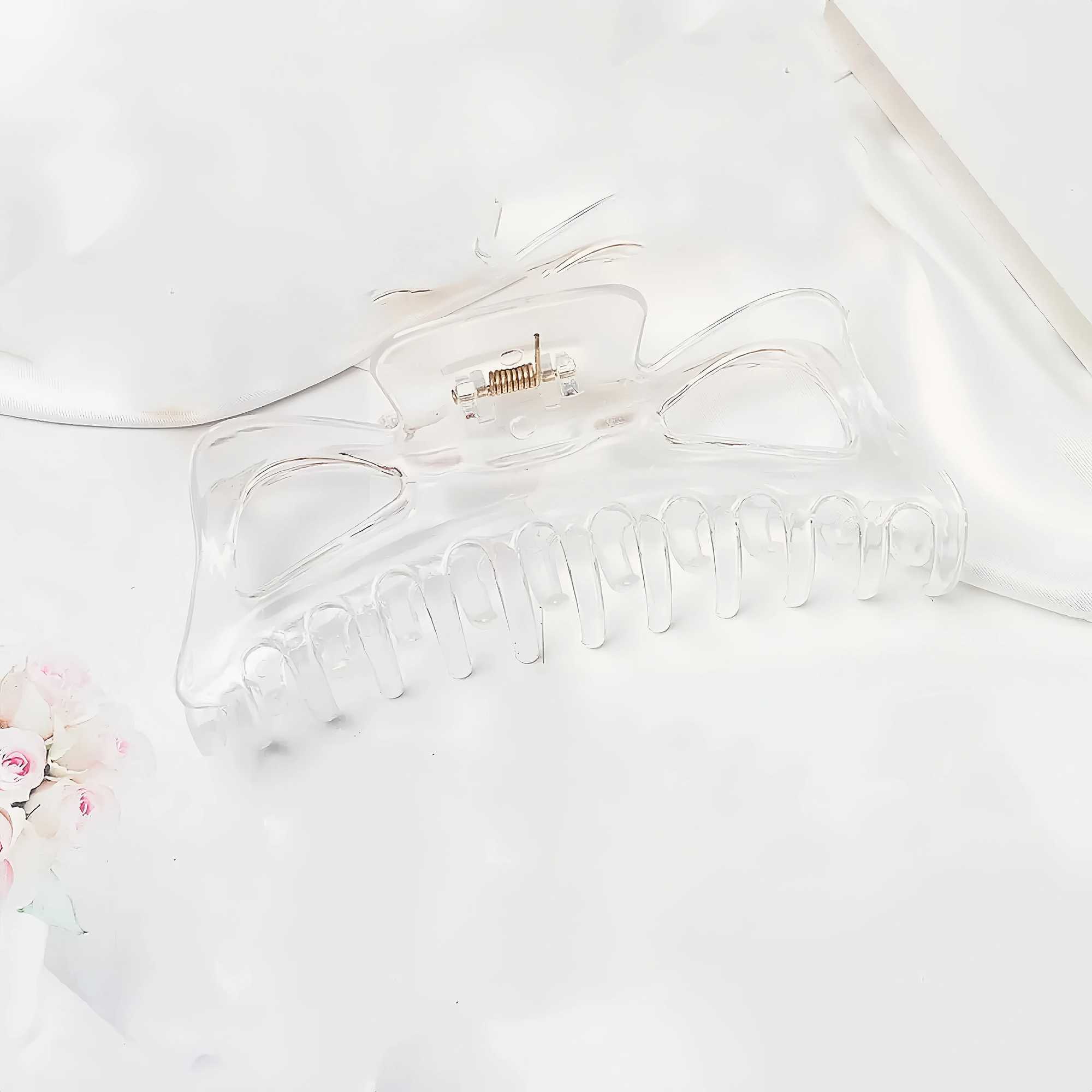 One large hair clip is designed for thick and long curly hair on women hair claw clips for girls and long-lasting styling larg H260402