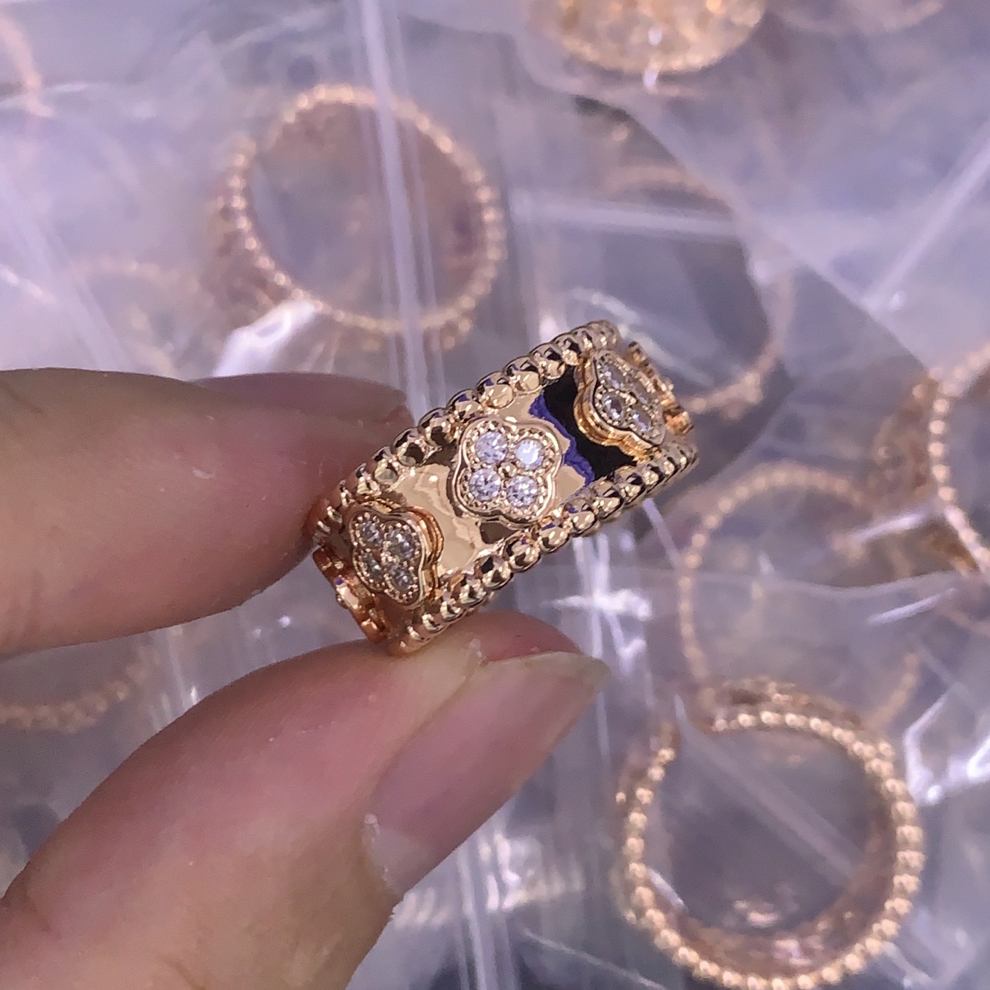 (pls order according to picture, not description) Women's fashion accessories one size rings size 6-8 rings four leaves flowers with rhinestones