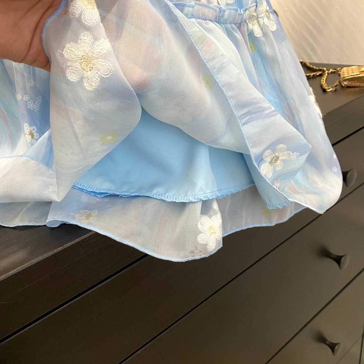 Summer Girls Dress Floral Embroidered Cake Dress With Halter Neck Fashion Princess Dress Children Clothing For 3-7Y H260402