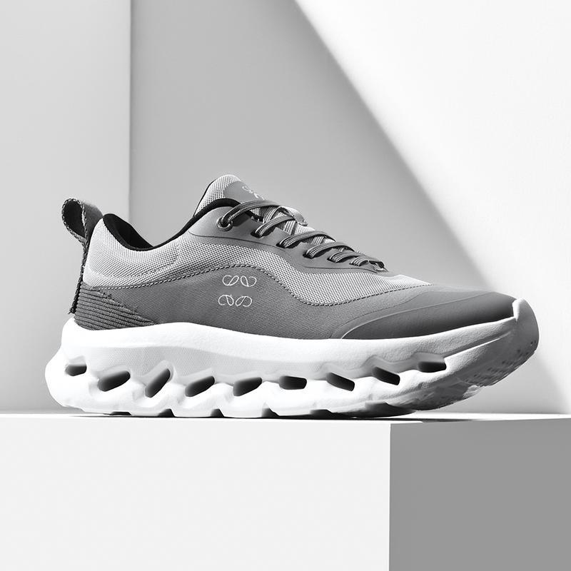 2026 summer new lightweight casual and comfortable designer running shoes fashionable and trendy sports shoes for men