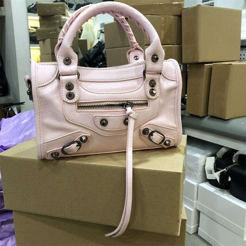 Totebag Shoulder ROSE NOIRE Highly Stylish Foreign Trade Motorcycle Bag With Rivets And Tassels Versatile For Daily Use Popular Model