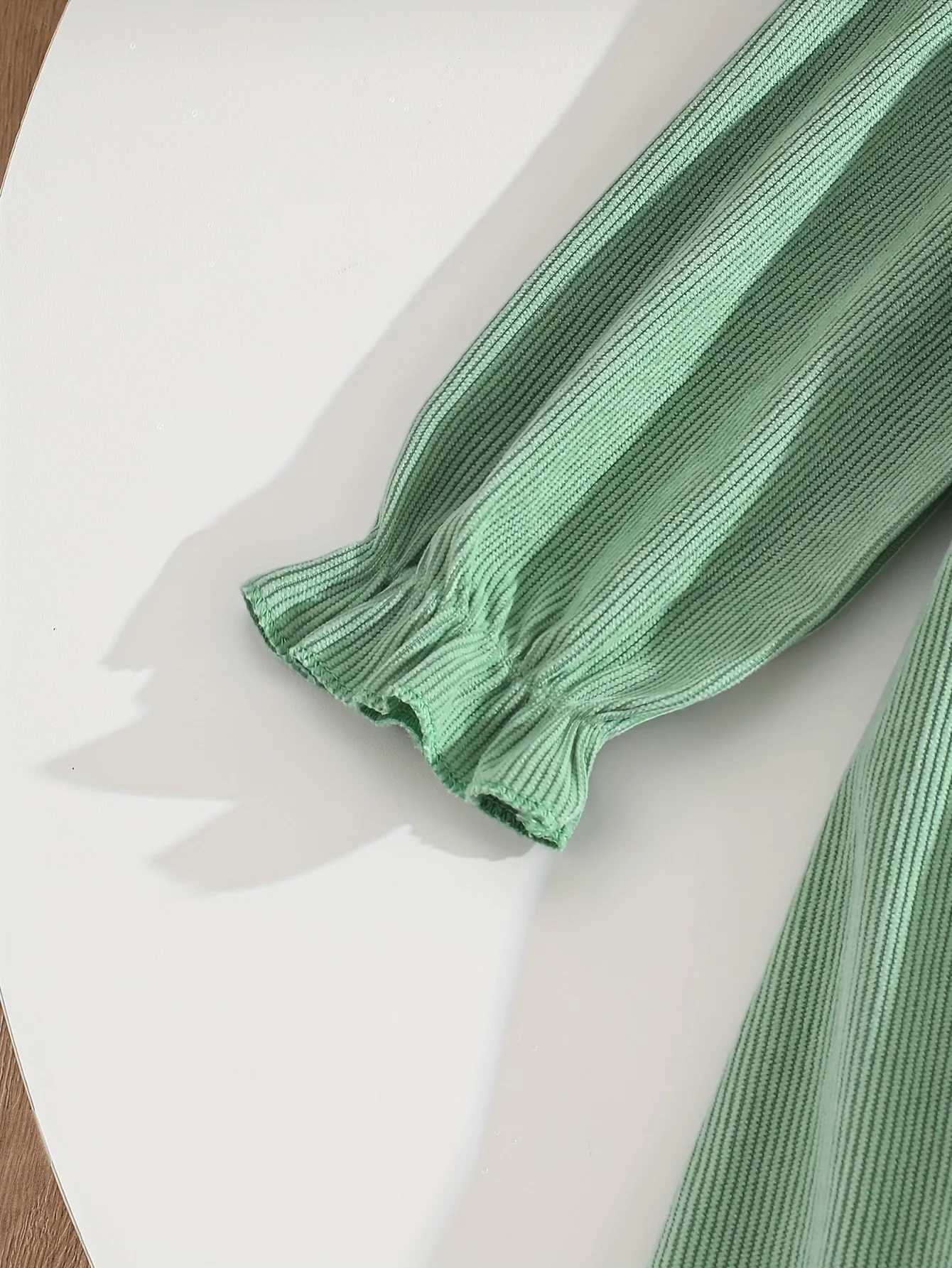 Girls dress autumn solid color corduroy long sleeved doll collar embroidered sweet and cute style suitable for travel H260402