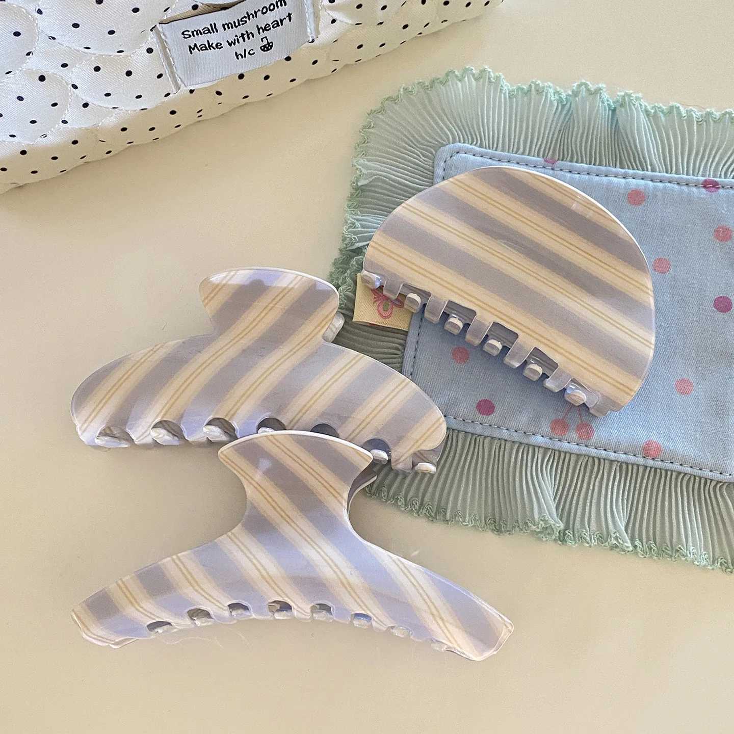 2025 NEW Blue Stripe Series Acetate Hair Claw Korean Style Claw Clips Summer Crab Hair Clips for Women Girls Hair Accessories H260402