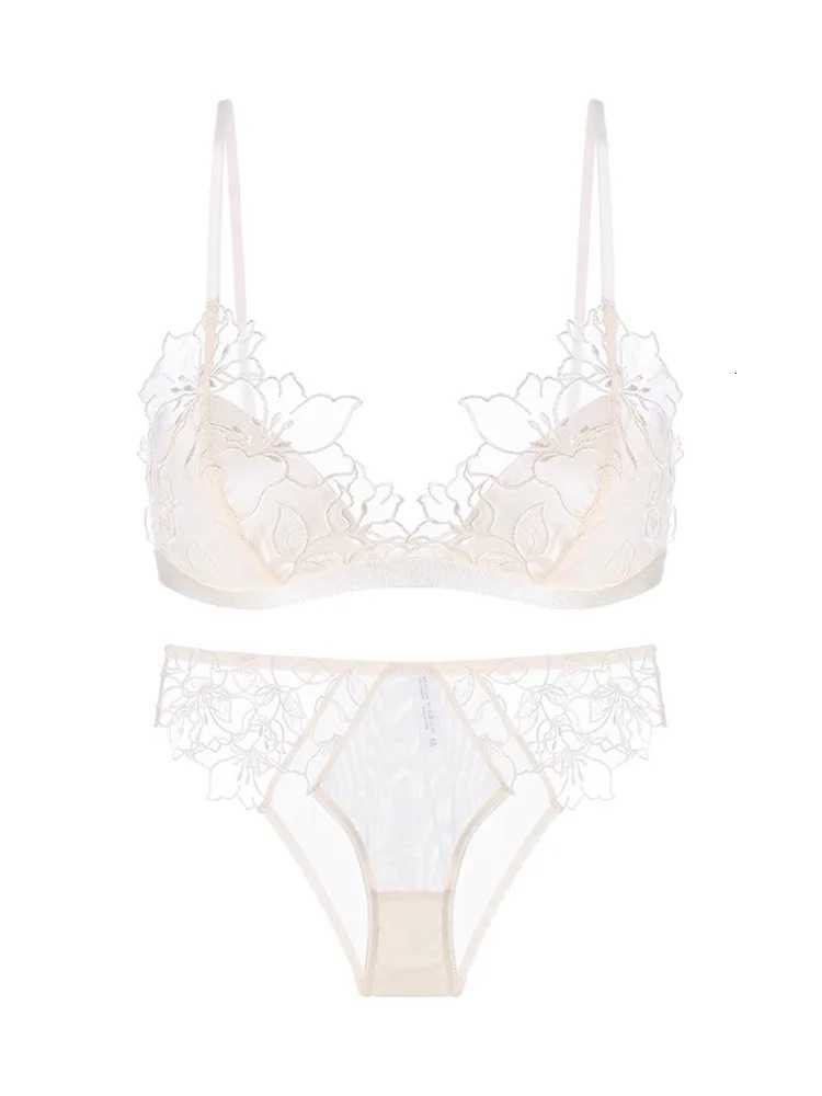 Elegant French Lace Bralette Wireless Triangle Cup No Underwire Thin Straps Small Bust Women Comfort Lingerie Set BANERDANNI Z260402