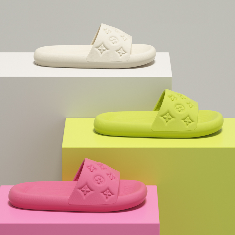 2026 Fashion Luxury Summer Anti-Slip Silent Flat Slippers for Men, New Soft Sole EVA Outdoor Slides, Couple Unisex Slippers for Women