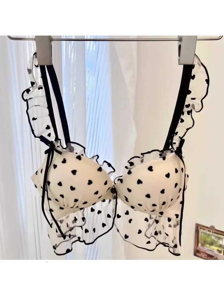 MOYISU Japanese Mesh No-wire lace Underwear set Womens small breasts gather pure desire sweet bra cute bra Panty SET TUSHY Z260402