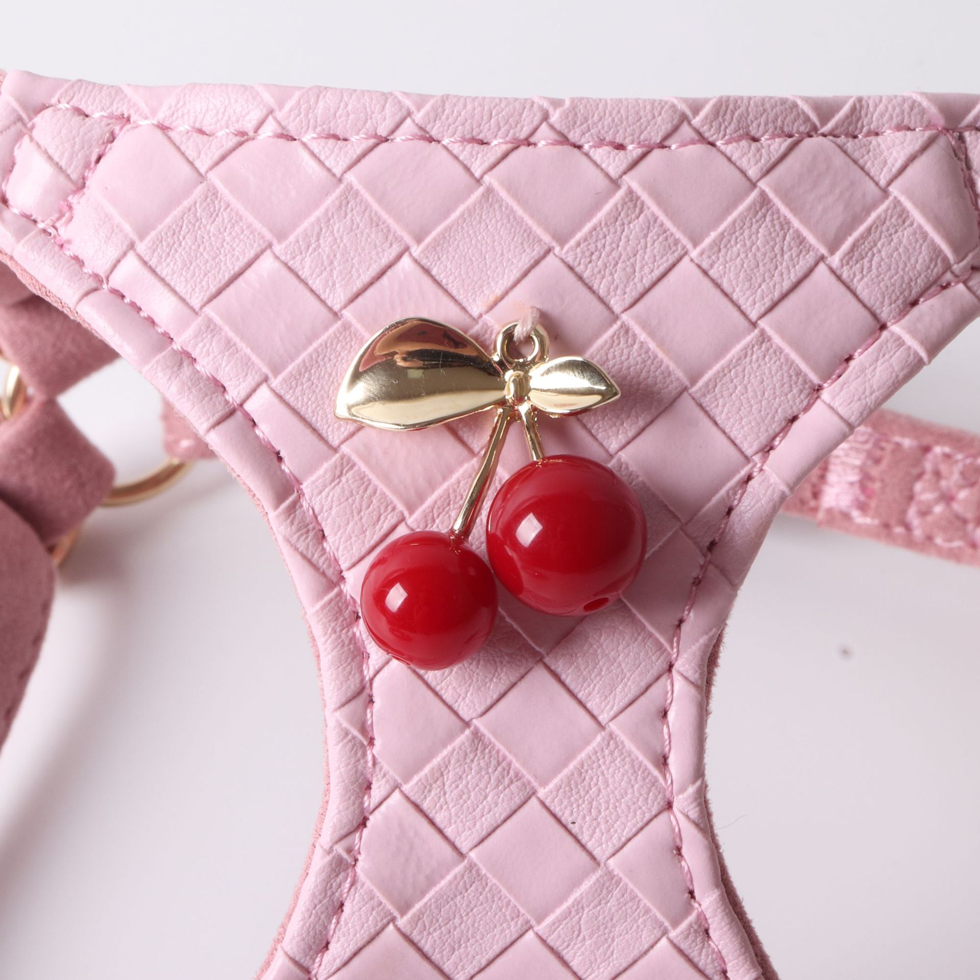 Pet Harness Set New Braided Leather Pu Quilted Pattern Chest Vest With Red Cherry Decor Double Hook Leash For Dogs