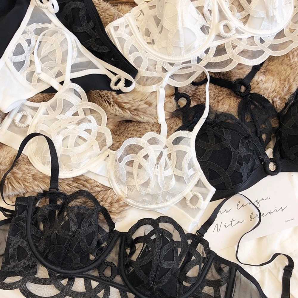 Underwear Set for Women French Ultra-thin Lace Bra Set Fashion Comfort Lingerie Briefs with Thong Female Mesh Brassiere Z260402