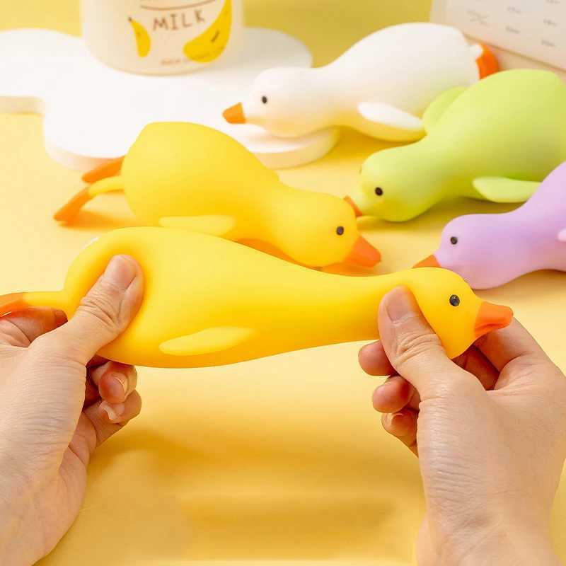 Duck Stress Toys Squeeze Vent Squishy Anti-stress Abreact Stress Ball Decompression Fidget Sensory Toys Christmas Party Gift H260402