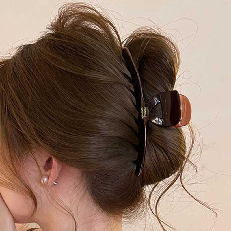 Korean Series Acetic Acid Hair Claws for Women High-End Large Shark Clip Back of Head Hair Volume Multiple Accessory Gift H260402