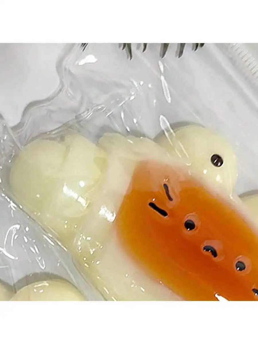 1-piece simulated caramel croissant squeezable toy food-grade silicone handmade stress-relieving squeeze toy high-appearance f H260402