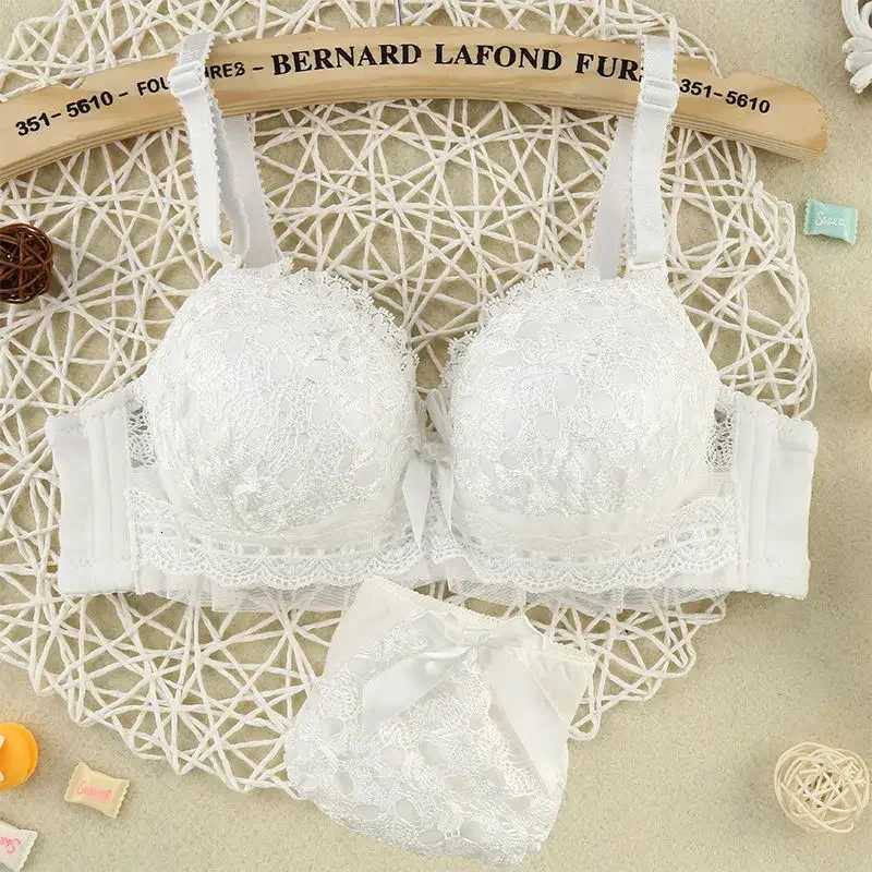 Women Wireless Bra Set Low Waist Panties Nonwire Bralette Lingerie Set Soft Brassiere Female Fashion Underwear Big Size Set Z260402