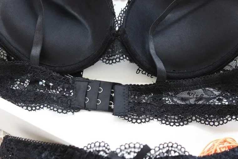 Newest Womens Push Up Embroidery Lace Floral Bra Sets Panties Underwear 5 Colors Z260402
