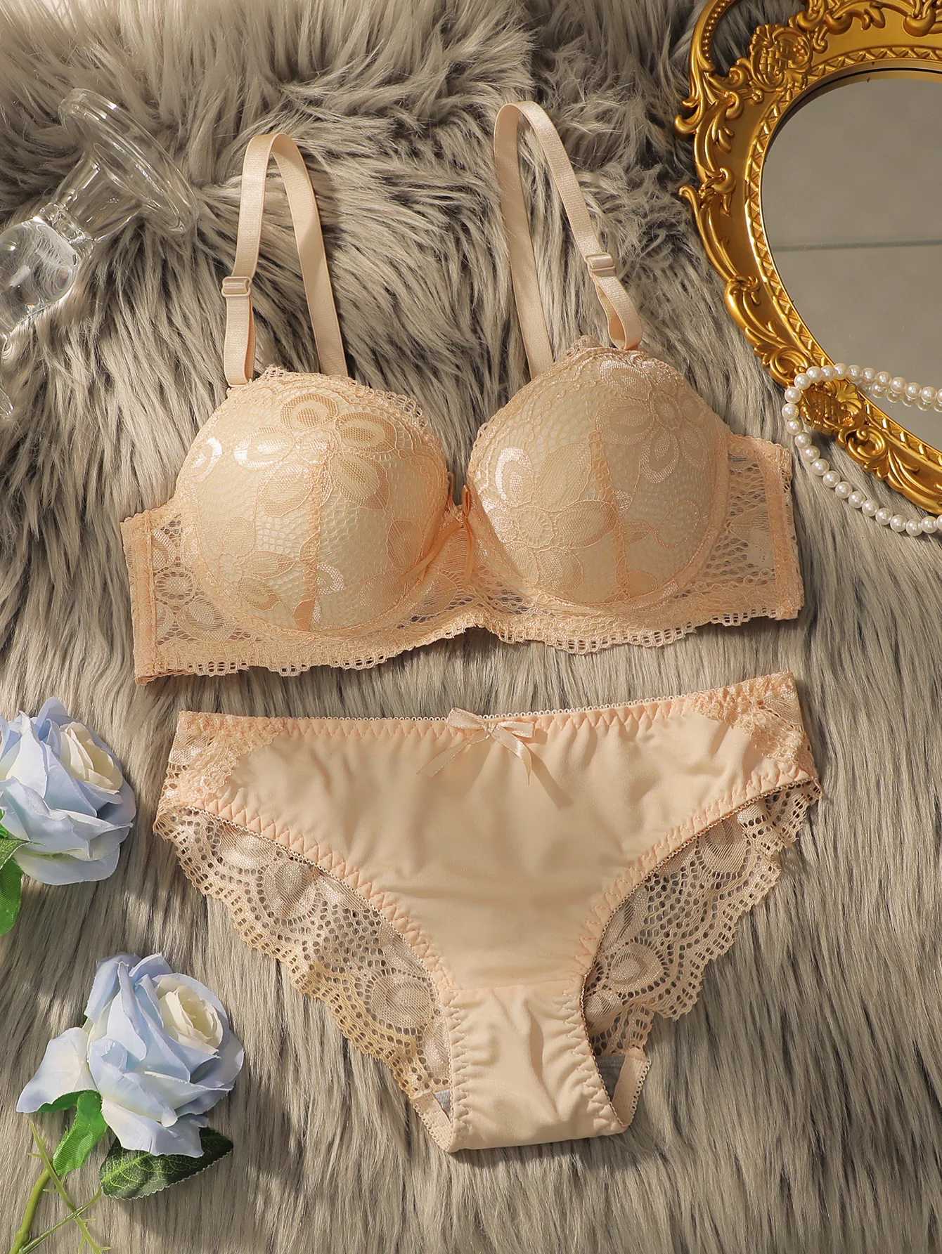 Womens Underwear Embroidered Flowers with Steel Hoops Gather Push Up 2-piece Comfortable Underwear Set A2123 Z260402
