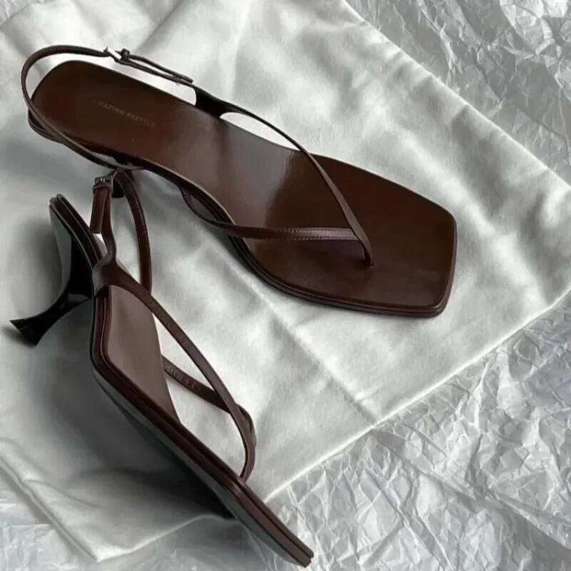 Retro Square Clip Toe Sandals Kitten Heel Back Strap Brown Solid Concise French Style Sexy Fashion Women Shoes Summer Casual