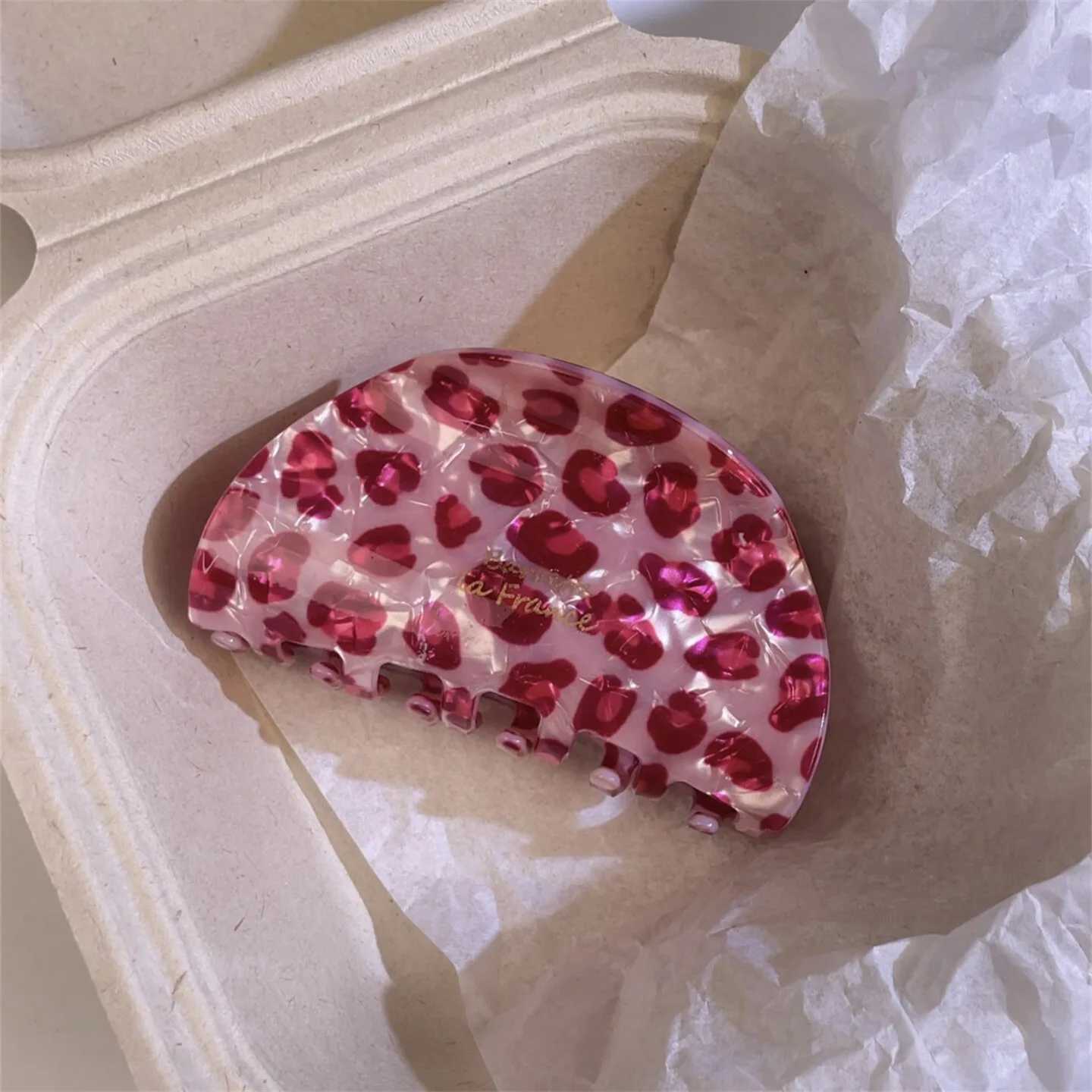 YHJ NEW Pink Leopard Pattern Geometric Hair Claw Korean Y2k Claw Clips Retro Trendy Hair Clips Hair Accessories for Women Girls H260402