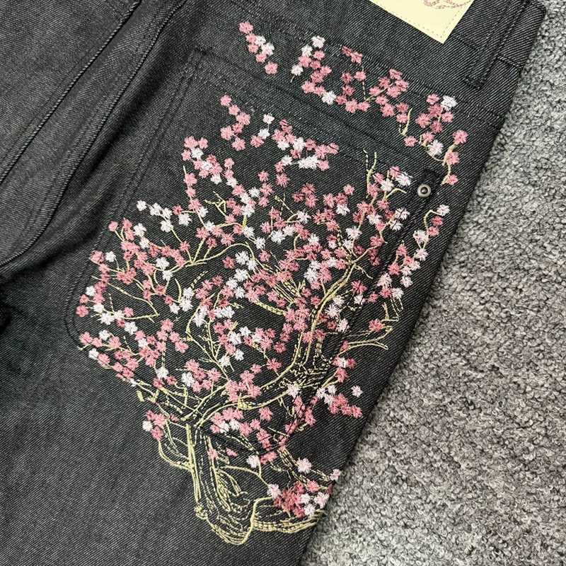 Derschutze American Trendy Vintage Fallen Flower Embroidery Shorts Men Women Casual Versatile Denim Shorts C260402