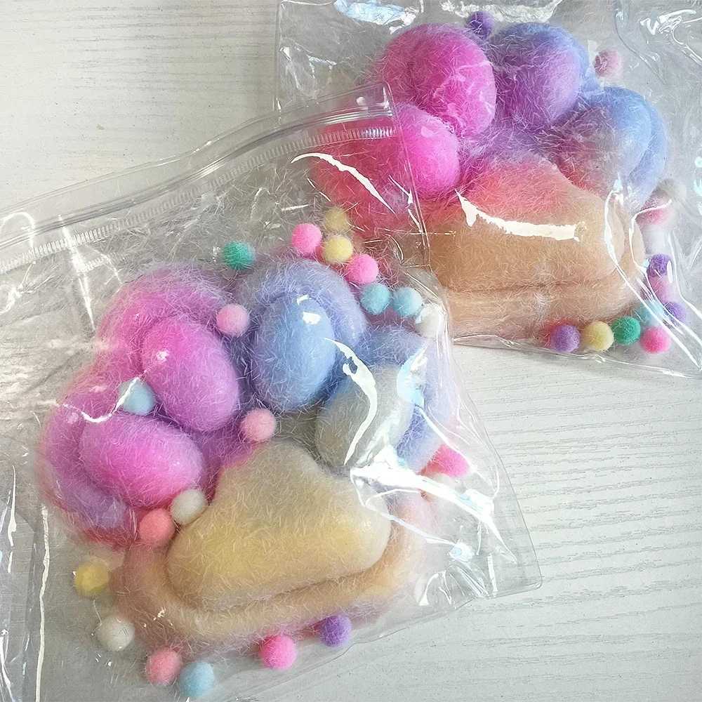 Gradient Color Cat Paw Pinch Decompression Toy Squishy Fidget Toy Relax Squeeze Toy Slow Rebound Stress Relief Cat Claw Toy 14CM H260402