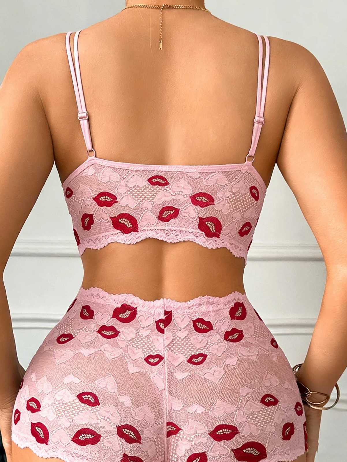 Lip Print Womens Underwear Set Hollow-Out Lace Unlined Bra Lingerie Set Thin Cup Wireless Bras and Sheer Panties Z260402