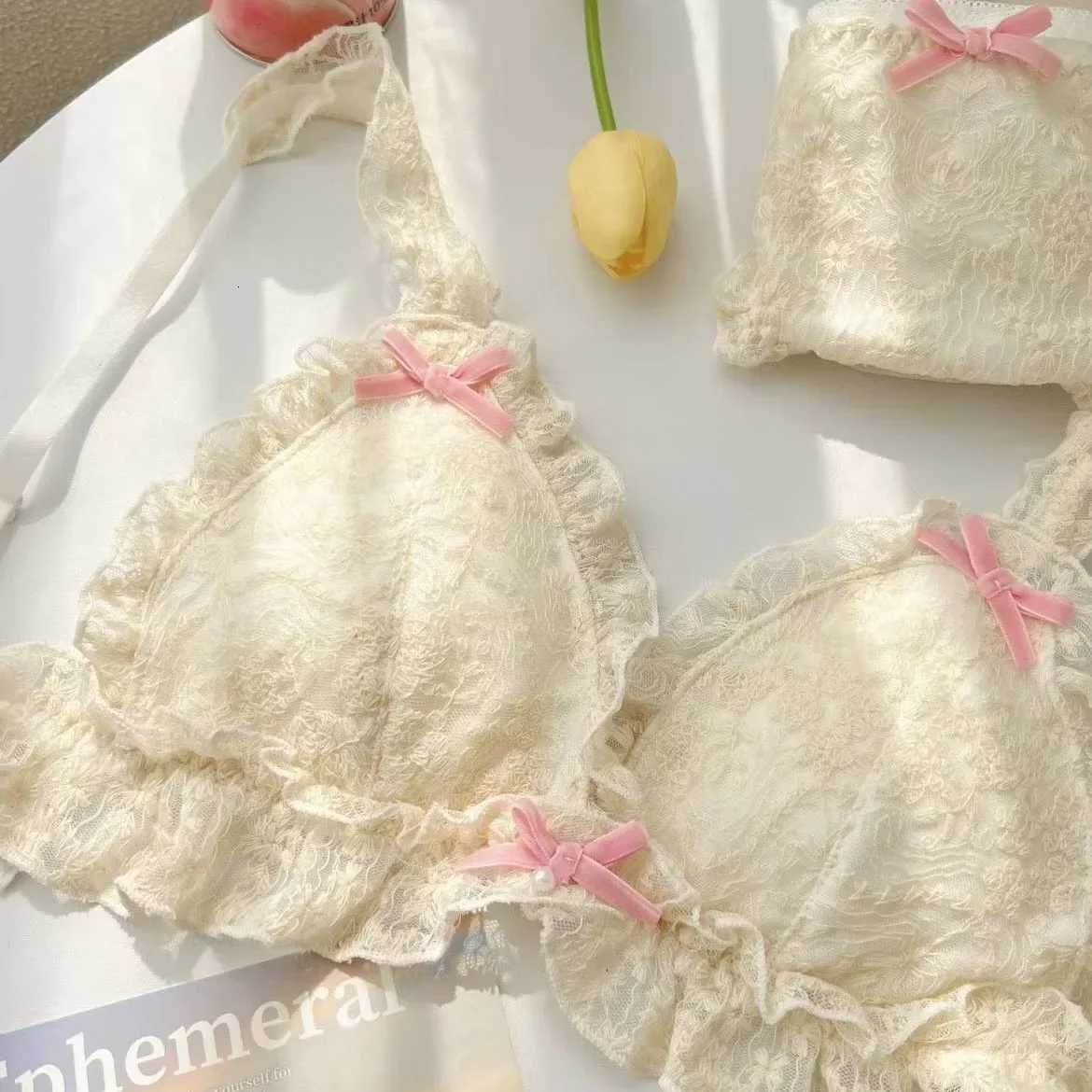 Japanese girl underwear female sweet cute pure desire without underwire bow lace edge thin bra set Z260402