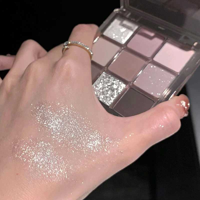 9 Color Dark Punk Smoky Eyeshadow Palette Grey Pink Pearl Matte Eye Shadow Brightening Lying Silkworm Shimmer Earth Color Makeup H260402