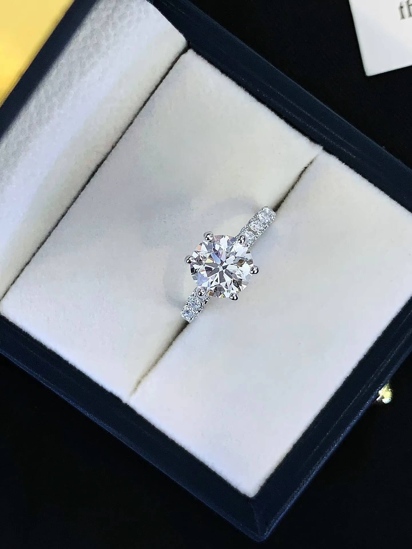PT950 18K Gold Luxury Womens Wedding Ring 1 Ct Round-Cut Lab-Grown Diamond IGI Certified Fashion Rings