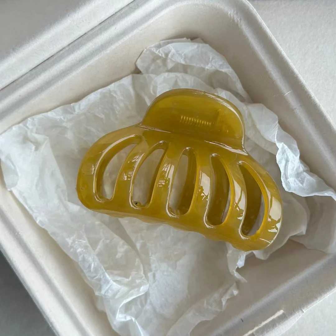 French Style Pumpkin Large Hair Claw Clips Geometry Hollow Hair clamp Classy Hairgrip Ponytail Clip hair Accessories For Women H260402