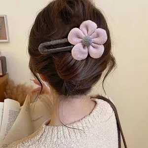 Trendy Half-Up Hair Clip That DoesnT Hurt the Head Cute Hair Accessory Yarn Hair Clip Cartoon Claw Clip Fabric Simple Hairpin for Women H260402