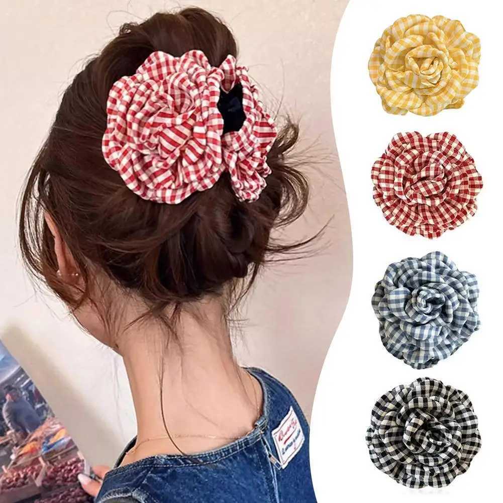 2025 New Grid Hair Claw Womens Gripper Korean Version Flower Hairpin Yellow Rose Exquisite Grab Clip Hair Accessory For Girls H260402